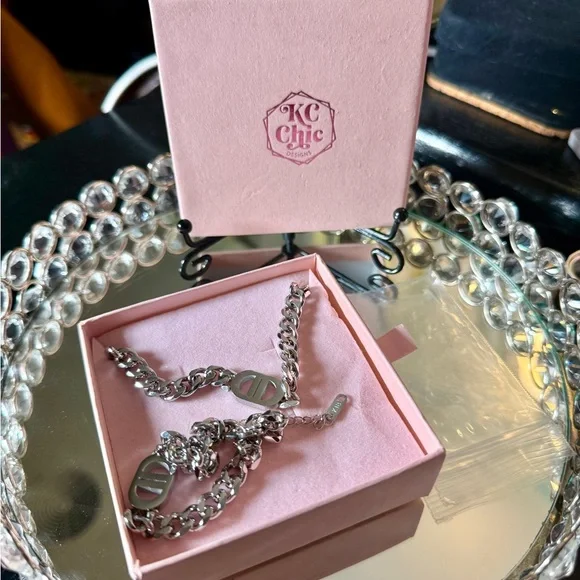 KC Chic Silver Necklace & Bracelet Bracelet Set ~ Never Worn “K18” - Picture 11 of 11